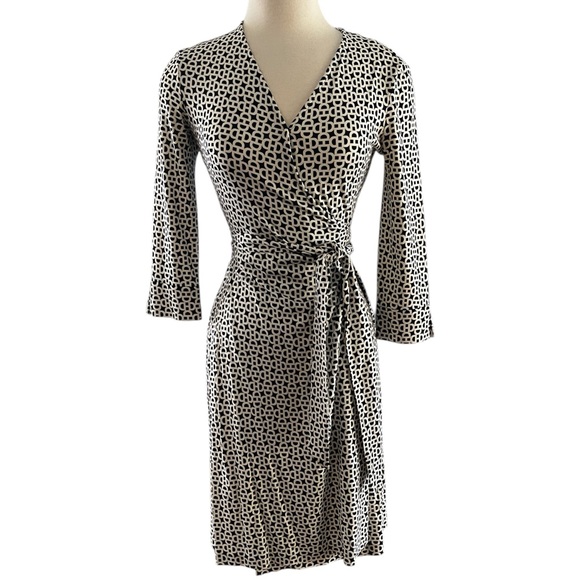 Diane Von Furstenberg Dresses & Skirts - Diane Von Furstenberg Julian Wrap Dress